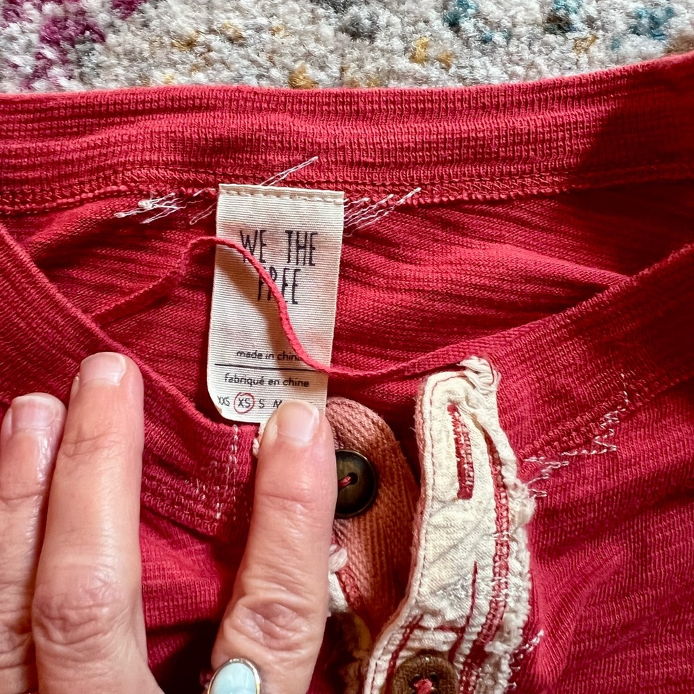 🌺🌺RARE We The Free “Second Wind” Distressed Boxy T-Shirt🌺🌺 - Picture 5 of 9